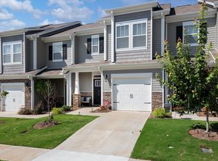 326 Sudduth Farms Dr, Greer, SC 29650