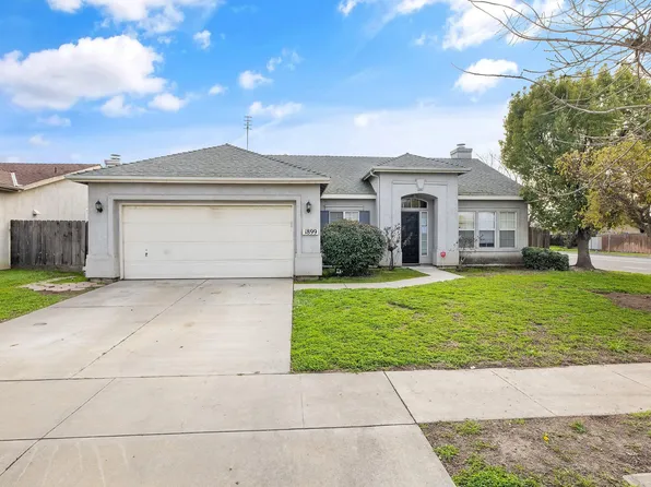 1899 Martinho Avenue, Tulare, CA 93274