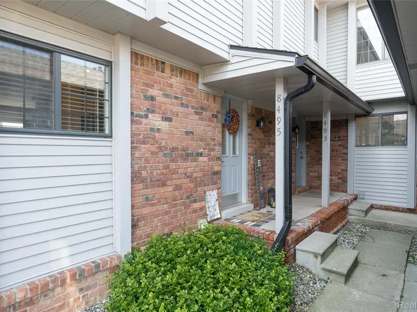 8495 Pepper Ridge Dr, Grand Blanc, MI 48439