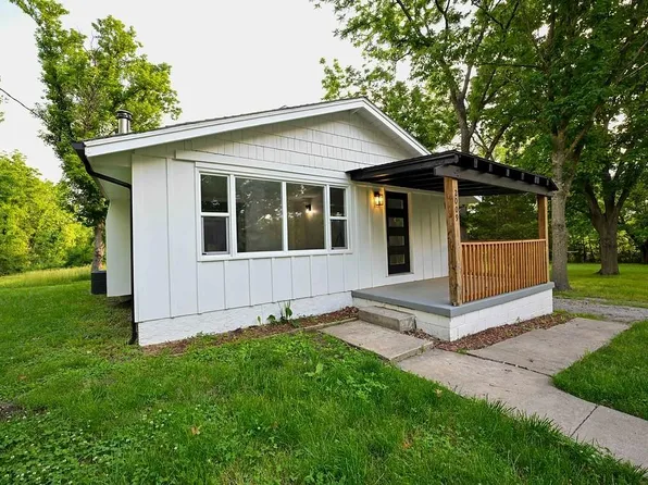 2009 E 129th St, Kansas City, MO 64146