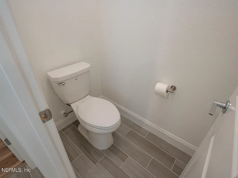 260 Oaklawn Ct — Photo 29