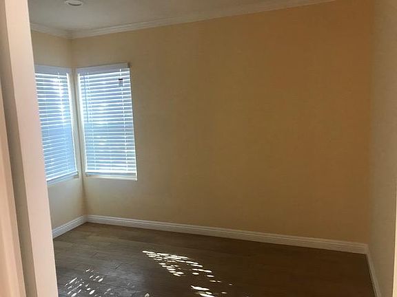 2nd image of 2755 S Sepulveda Blvd #Back