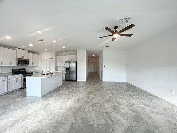 3rd image of 4076 Villa Rapallo Way