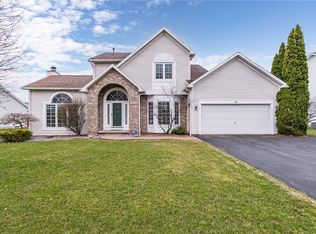 61 White Oak Bnd, Rochester, NY 14624