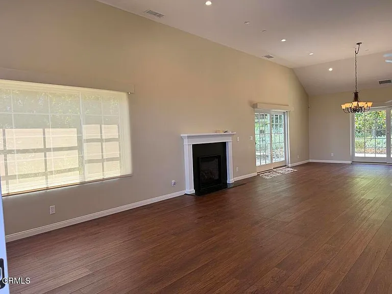 639 Skyview Ter — Photo 4