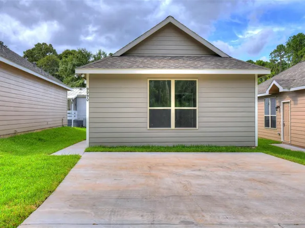 10197 Barberry St, Willis, TX 77318