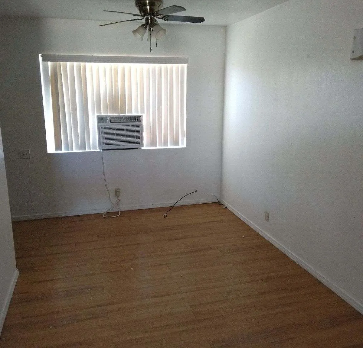 1 bed, 420 sqft, $700 — Photo 3