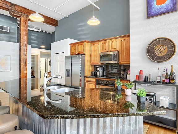 4th image of 2560 Blake St APT 101