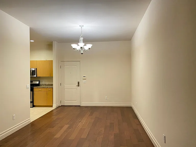 917 S New Hampshire Ave #211 — Photo 6