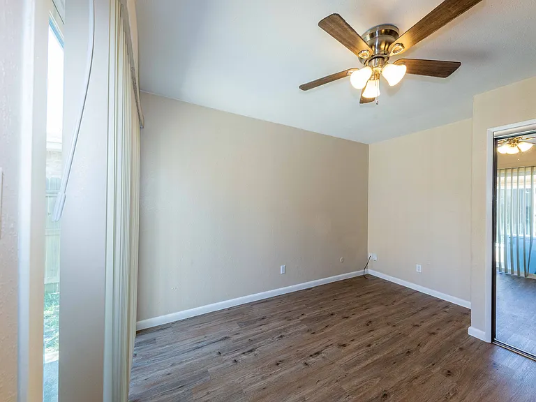 4603 Chapman St — Photo 21