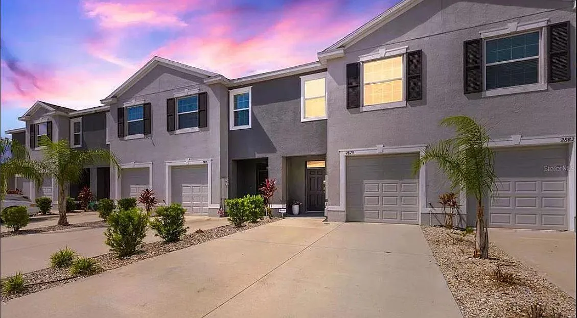 2879 Suncoast Blend Dr — Photo 1
