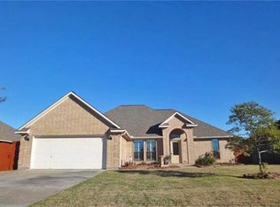 708 Moore St, Richwood, TX 77566
