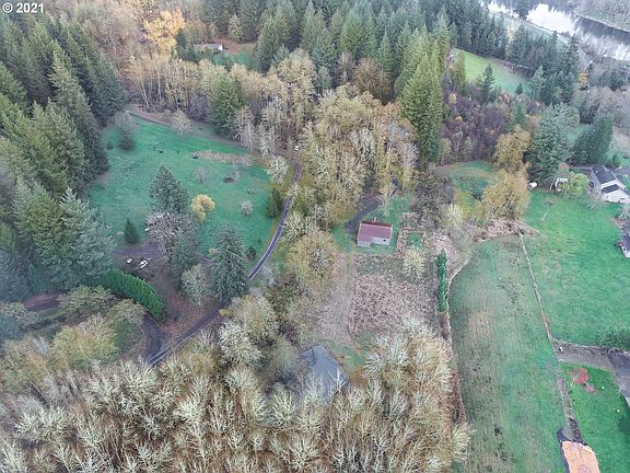 3rd image of 16703 NE Fargher Garden Ct