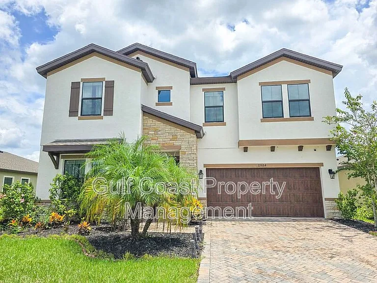 12664 Oak Hill Way — Photo 1