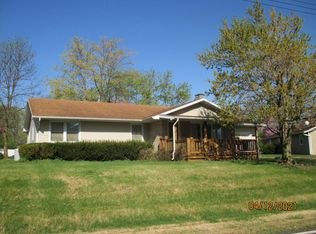 1203 N Rector Ave, Robinson, IL 62454