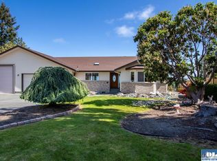 63 Lighthouse View Dr, Sequim, WA 98382