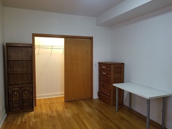 2nd image of 1117 W Columbia Ave #201