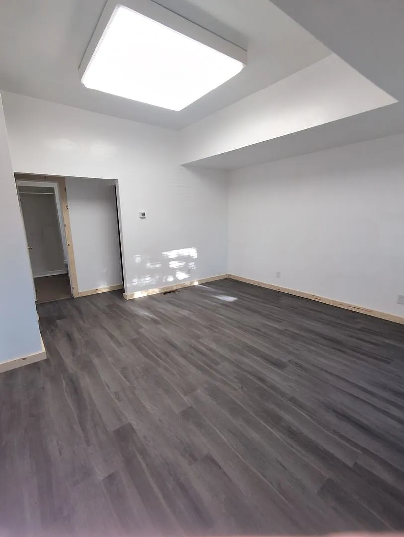 Single family home — Photo 1