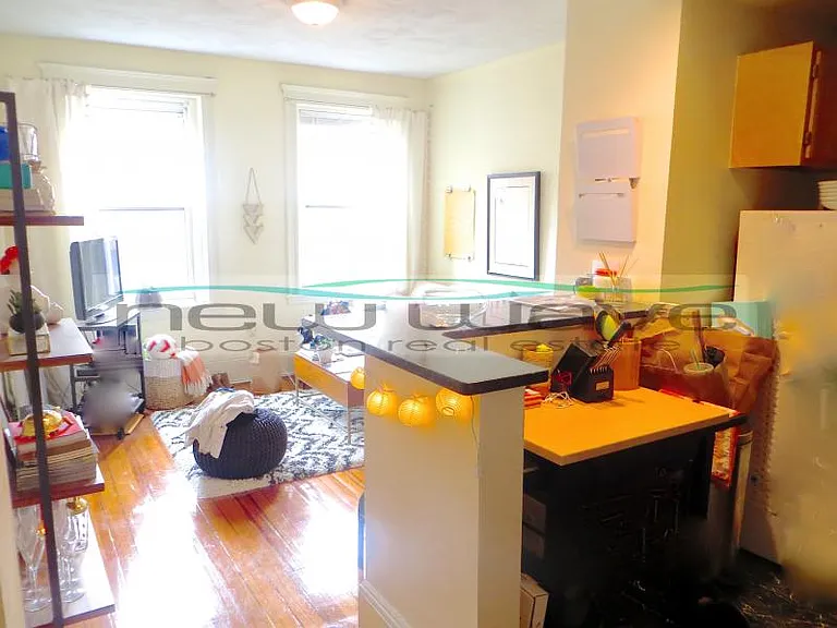 51 Queensberry St #16 — Photo 1