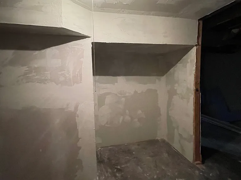 Storage with extra closets that cannot be seen in photo spacious!