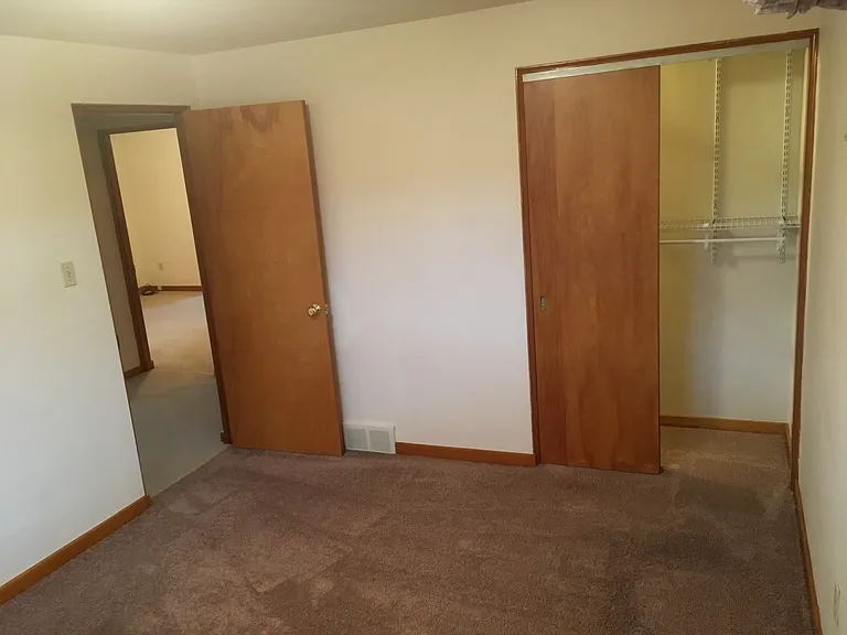 327 Forest Dr — Photo 7