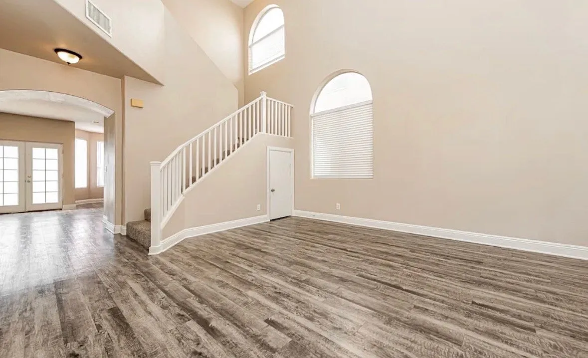 Charming 3 Bed, 2 Bath Single Family Home in Jacksonville, FL - $1800/month — Photo 3