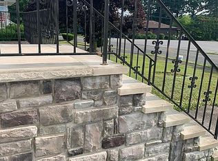103 Stone St, Moosic, PA 18507