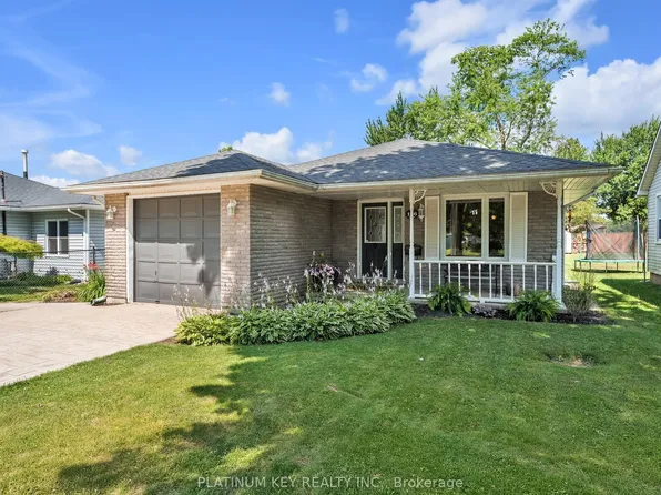 146 Mill St, Southwest Middlesex, ON N0L 1M0