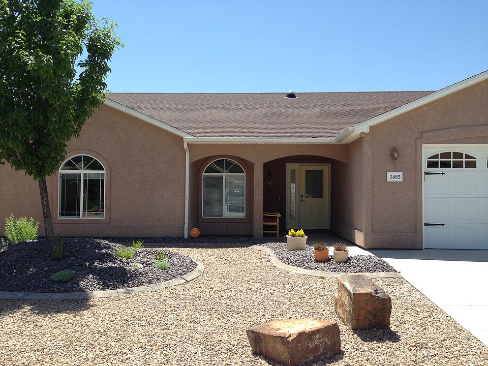 Xeriscaped Front Yard