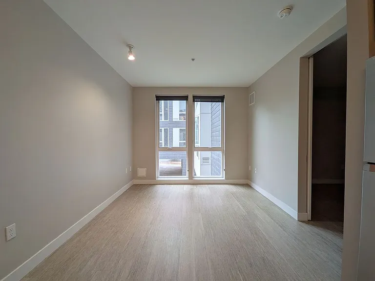 Division Terrace Apartments — Photo 58