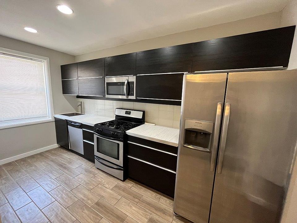 1st image of 4514 W Wellington Ave #G