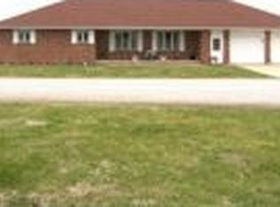 2423 Highway Ee, Half Way, MO 65663