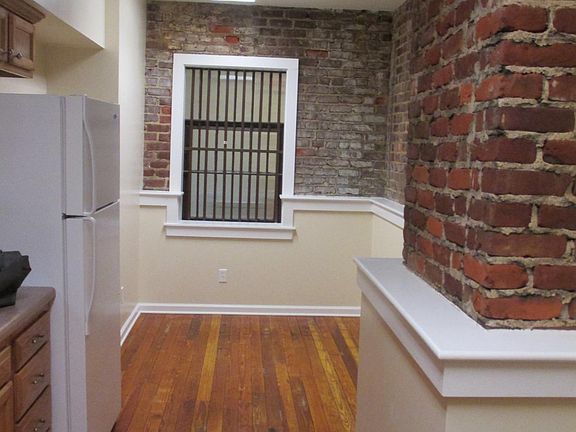 4th image of 1095 E Main St #G