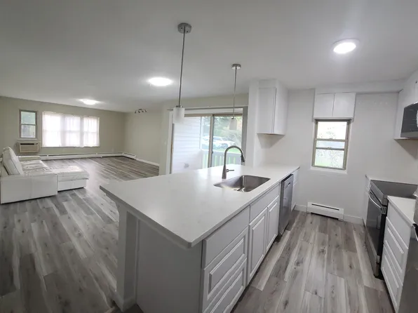 58 Henry Street #58, Norwich, CT 06360