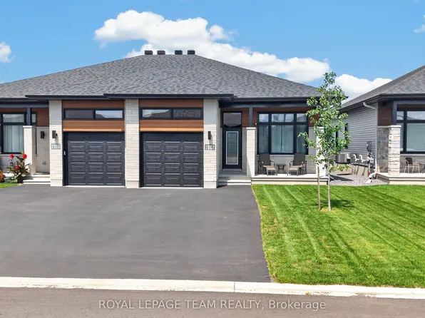 816 Namur St, Russell, ON K0A 1W0