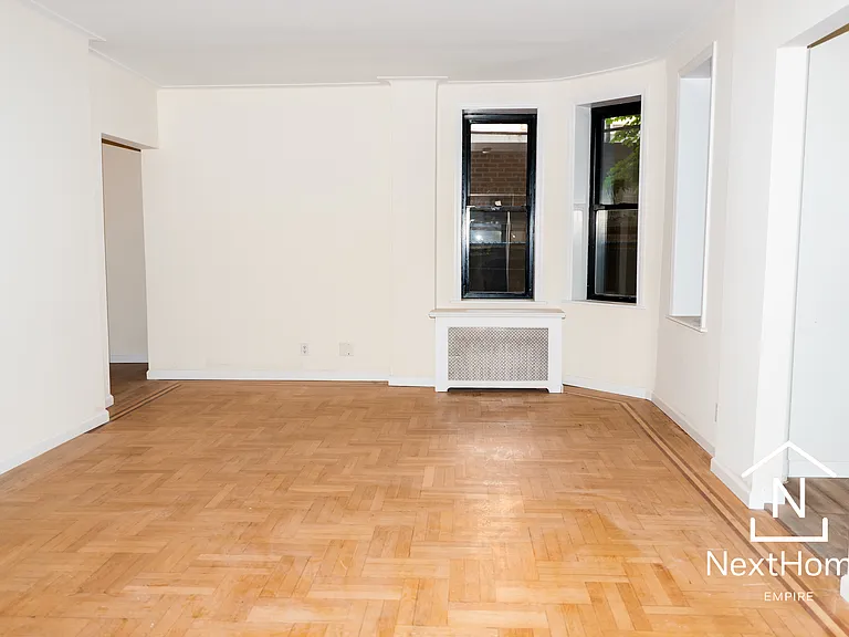 14430 35th Ave #B5 — Photo 7