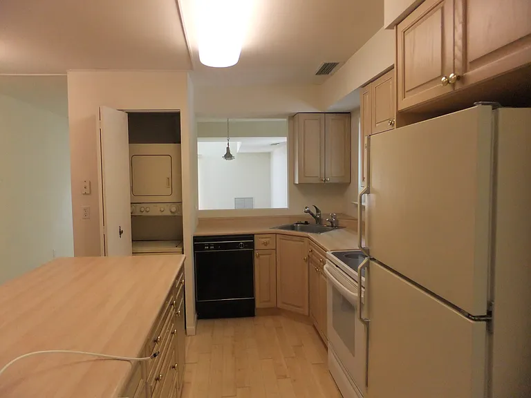 Oakwood Ter — Photo 5