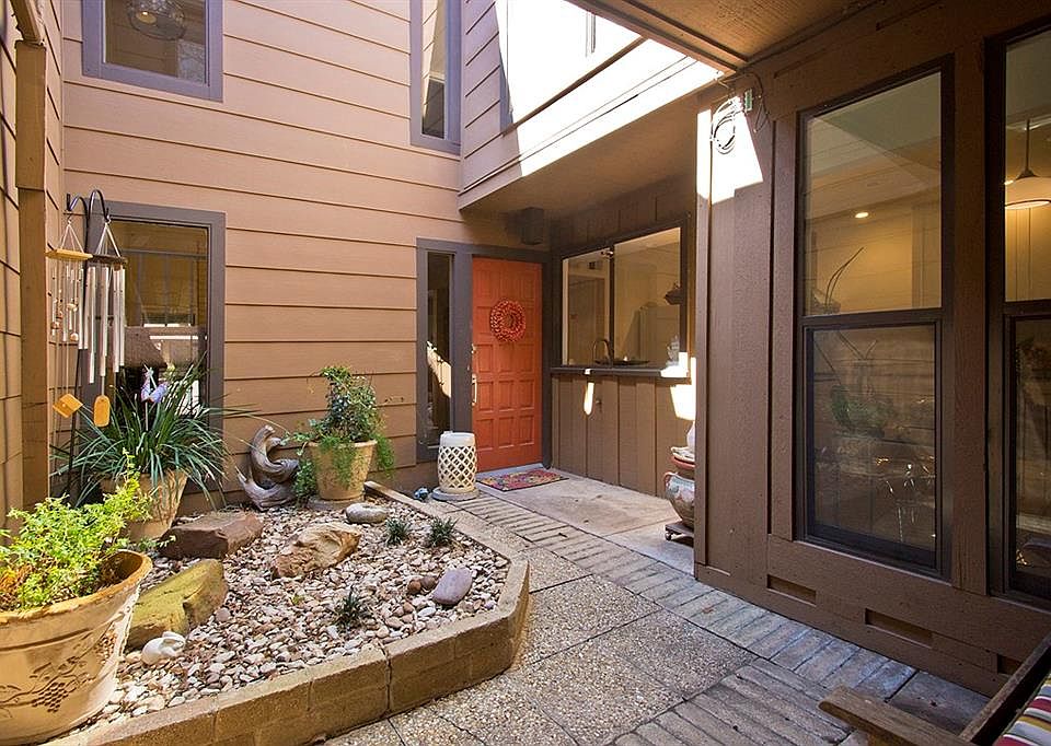 1st image of 3123 Golden Oak