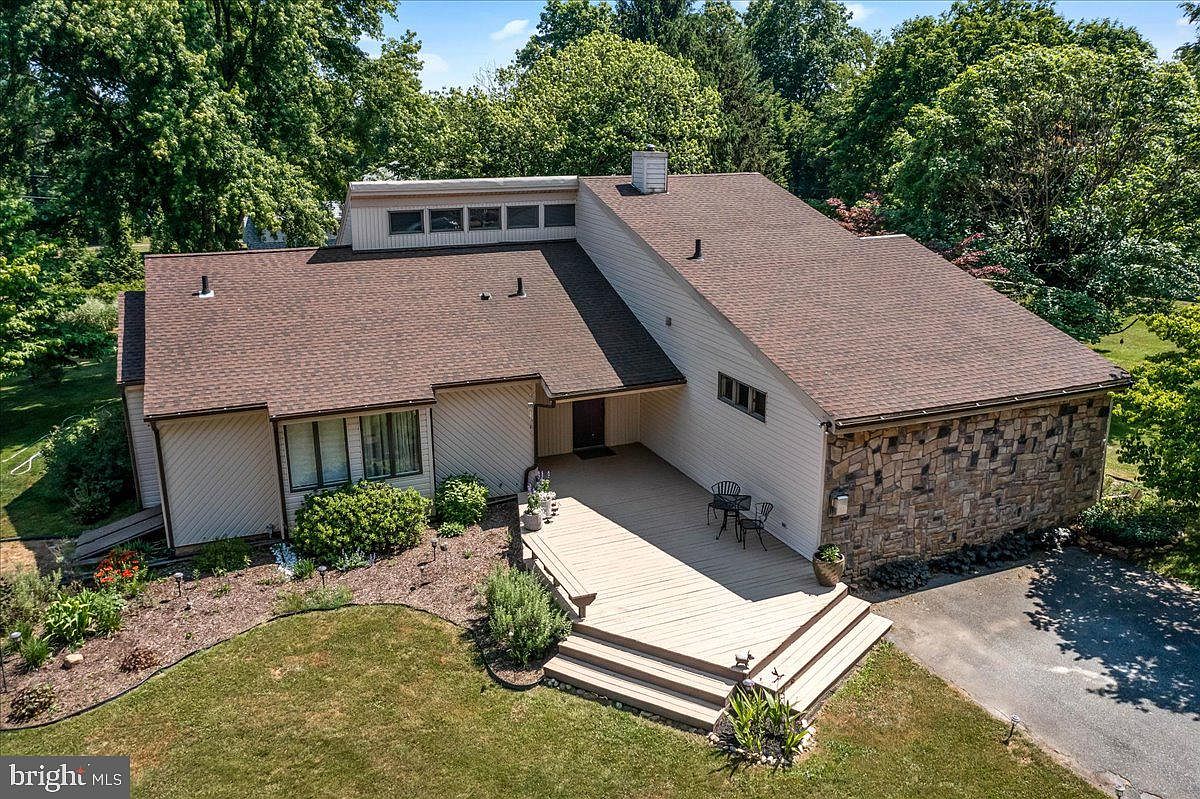 9023 Hickory Hill Rd, Oxford, PA 19363 Zillow
