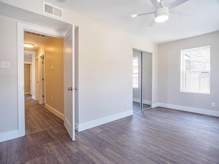 207 Ford St #2 — Photo 7