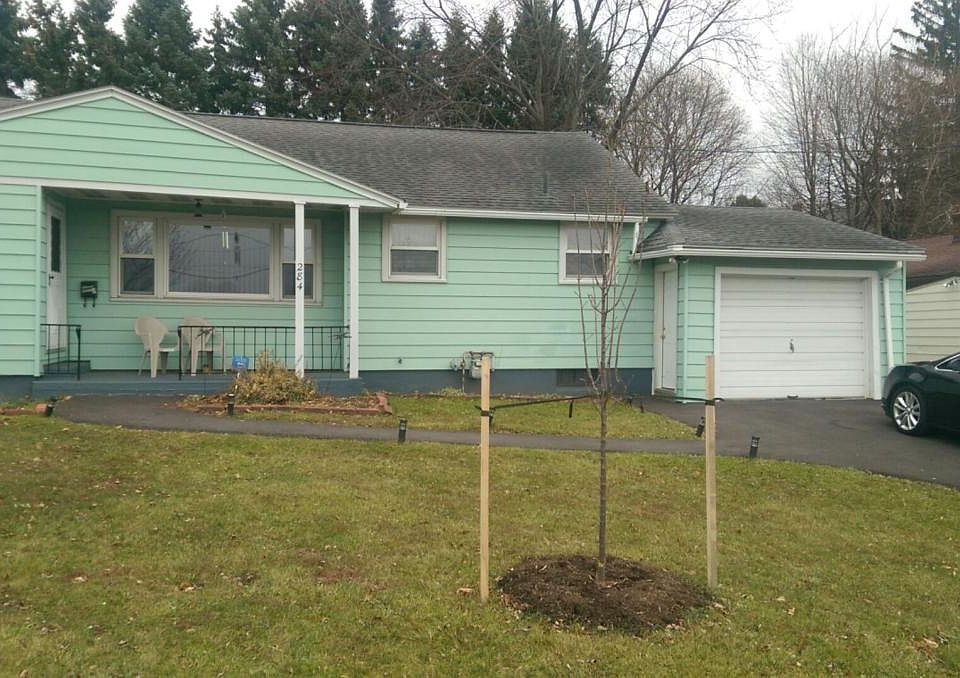 1st image of 284 Mountainview Ave