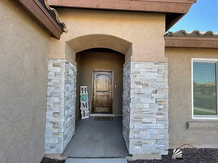 3753 W 37th Pl — Photo 4
