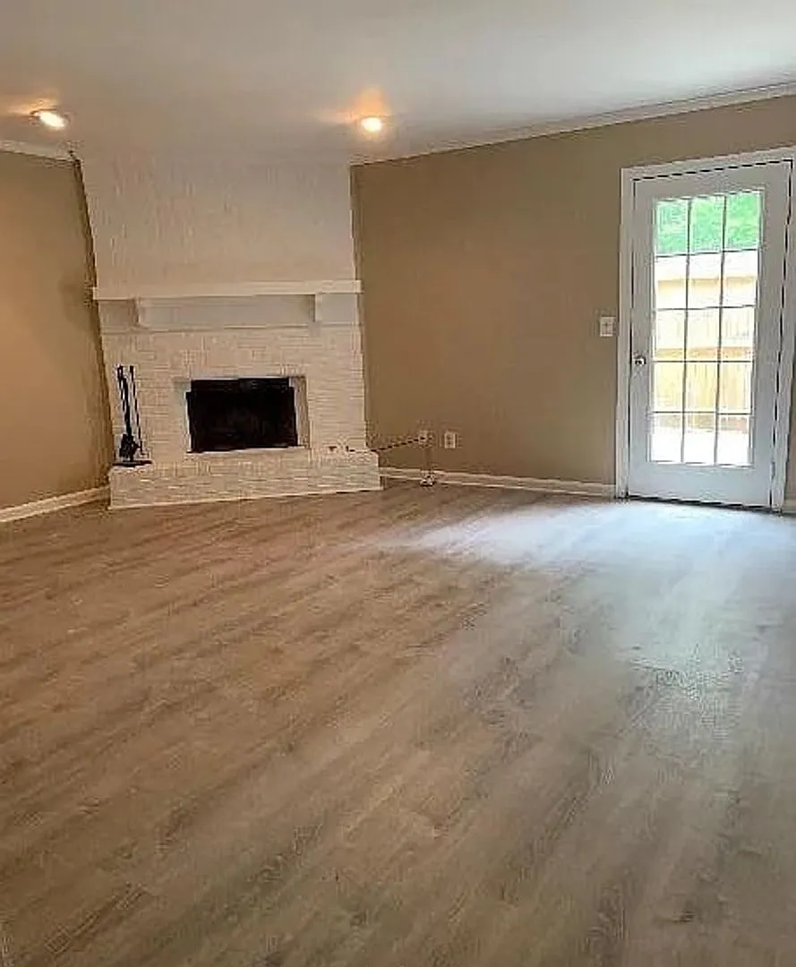Room in 2 Bedroom Home at Patterson Cir — Photo 4
