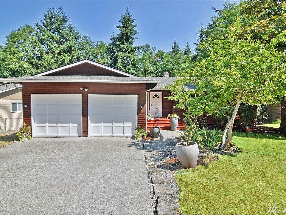 1st image of 6321 172nd St SW