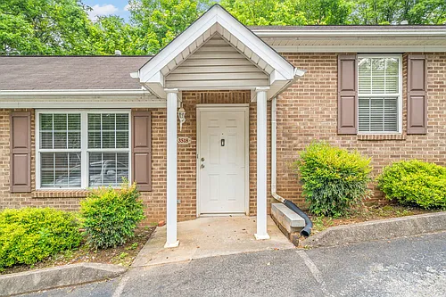 3518 Acorn Woods Way Photo 1