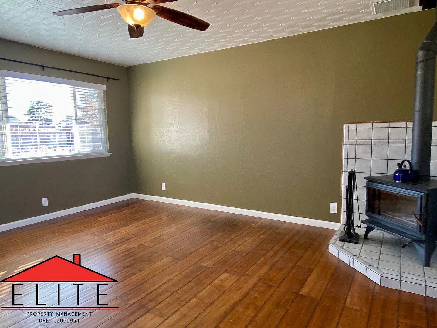 Northwest Home Available Now! — Photo 3