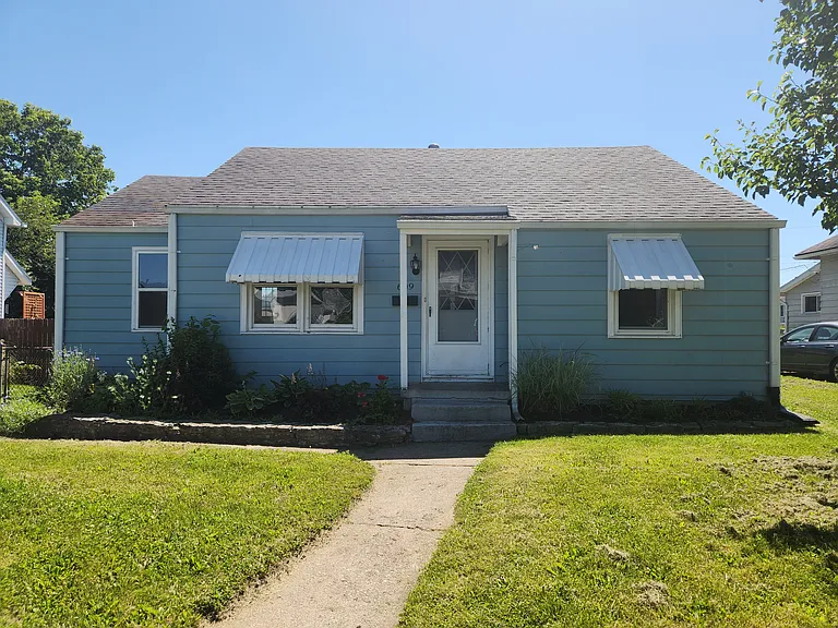 609 Michigan Ave — Photo 1