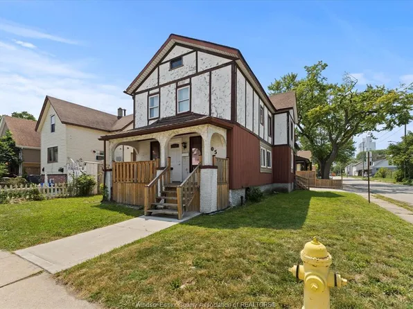 205 Parent Ave, Windsor, ON N9A 2B5
