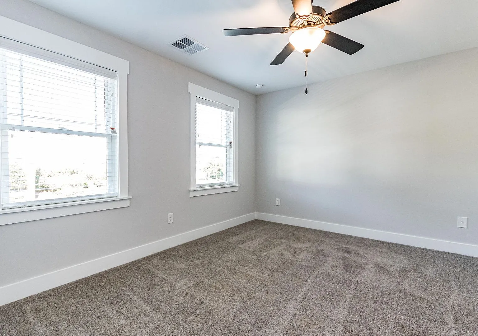 705 N O'Neil Street — Photo 4