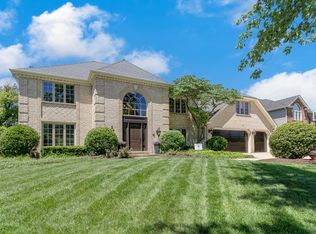831 Lockwood Cir, Naperville, IL